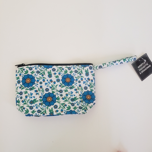 Gerbera Daisy Cosmetic Wristlet Bundle - Picture 2 of 7